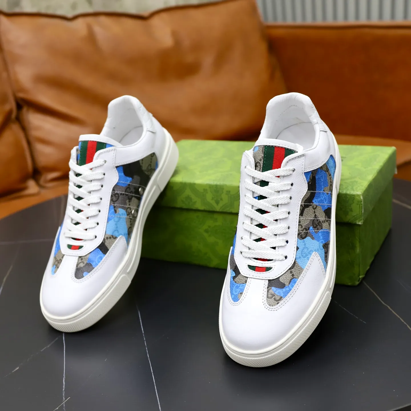 Ex-factory price: 400💰🙅‍♂️🙅‍♂️🙅‍♂️ Brand: Gucci GUCCi Standard code: 38-44 (45 customized) Grade: Same as the official website Material: Original leather splicing Comfortable and breathable sheepskin lining Original wear-resistant outsole Style category: Men's fashionable casual shoes Running sneakers Distinguished luxury brand elements Top luxury Color: actual picture color